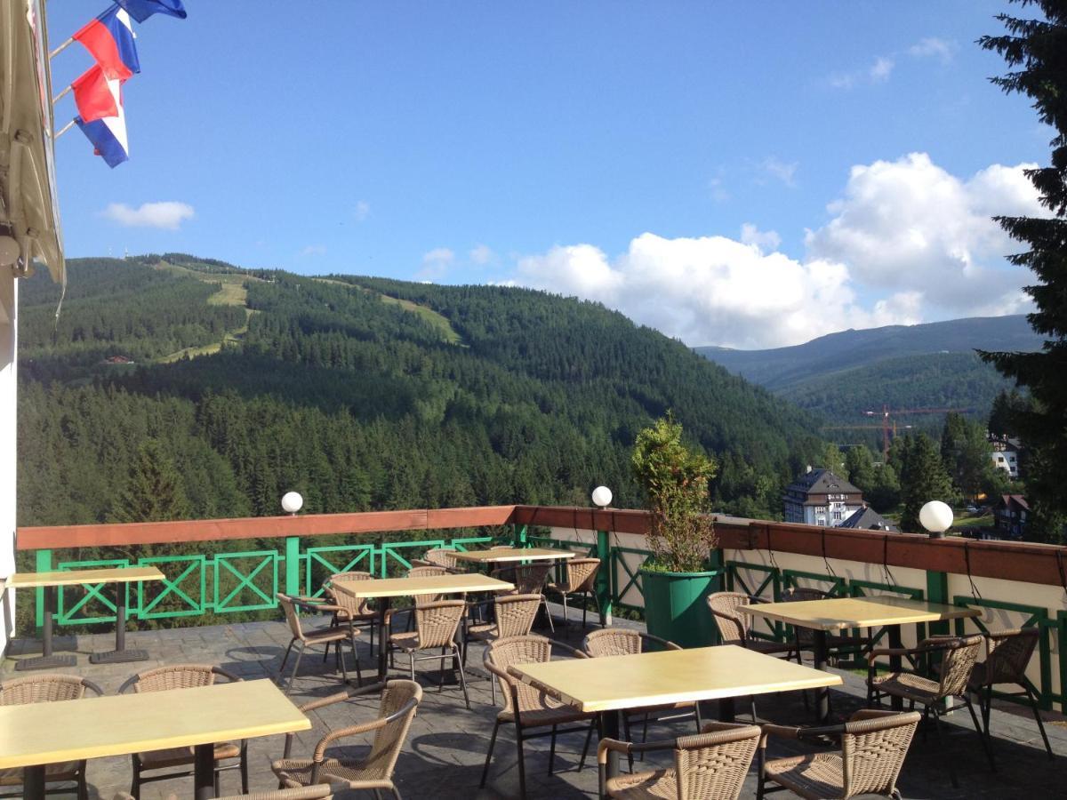 Hotel Snezka Špindlerŭv Mlýn Exterior foto